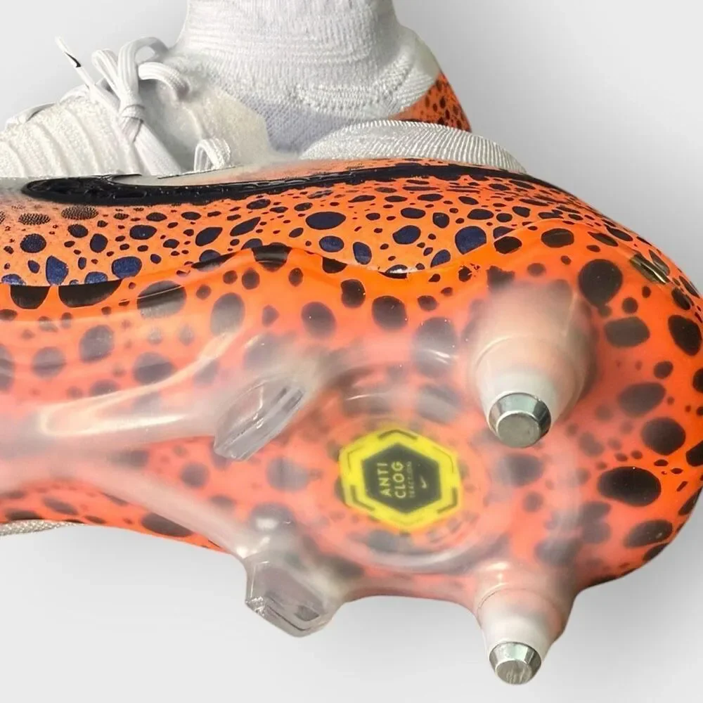 Nike phantom luna